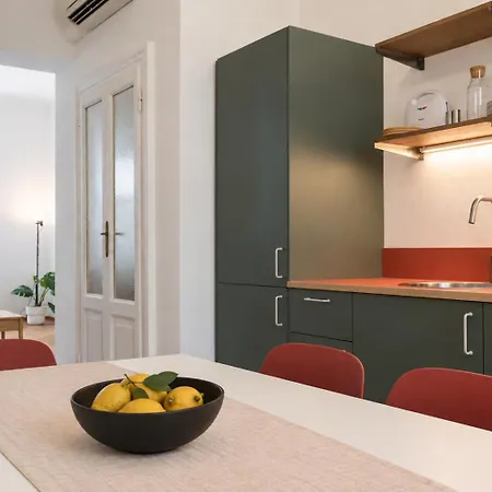 Apartment The Design Library - Monforte San Babila
